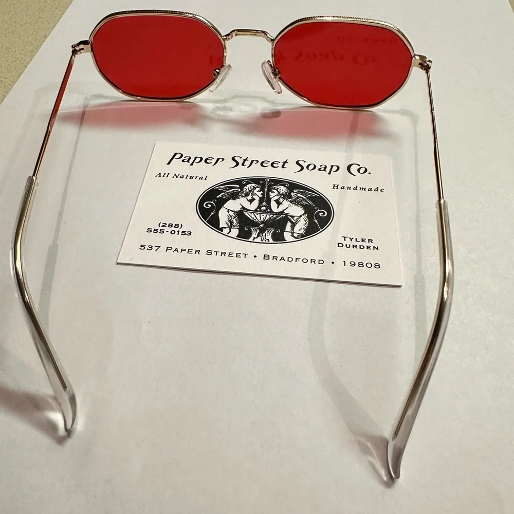 Red Oval Women's Fashion Sunglasses with Gold Frame